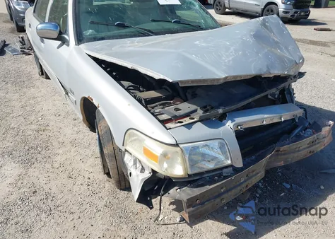 2008 Mercury Grand Marquis Ls z USA, uszkodzony, nr VIN 2MEHM75V88X603813